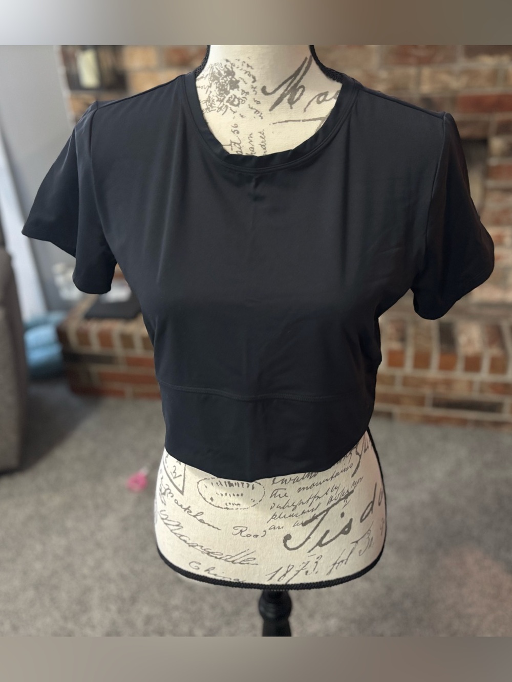 JoyLab Black Short-Sleeve Crop Top